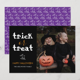Classic Trick or Treat Halloween Family Photo Feiertagskarte