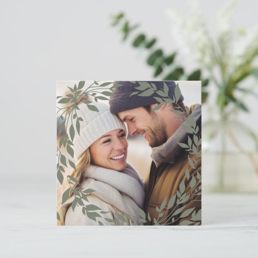 Classic Wreath White Sage Green Foto QR Wedding Save The Date (Stehend Vorderseite)