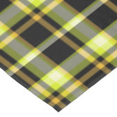Classic Yellow Black Plaid Pattern Retro Tartan Tischdecke (Schrägansicht)