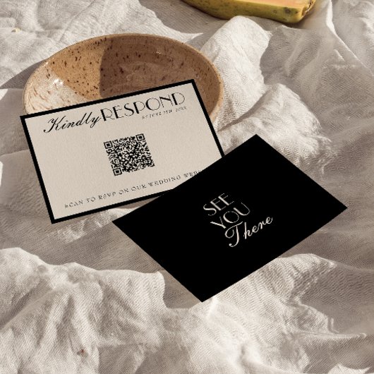 Classy Black Cream Old Money QR Code Wedding RSVP Karte