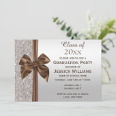 Classy Brown Silk Bow, Silver Sequins Abschluss Einladung (Stehend Vorderseite)