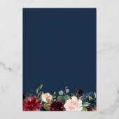 Classy Burgundy Red Navy Blue Floral Wedding Real Folieneinladung (Rückseite)