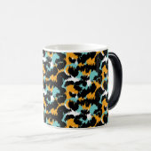 Classy Cheetah Print Splash Aqua Monogram Custom Verwandlungstasse (VorderseiteRechts)