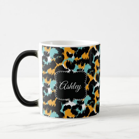 Classy Cheetah Print Splash Aqua Monogram Custom Verwandlungstasse (Links)
