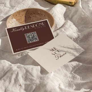 Classy Chocolate Brown Old Money QR Code Wedding RSVP Karte