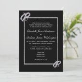 Classy Diamond Silver Wedding Rings Wedding Einladung (Stehend Vorderseite)