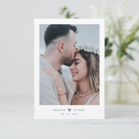 Classy Foto Dusty Blue Script mit Heart Wedding Dankeskarte (Stehend Vorderseite)