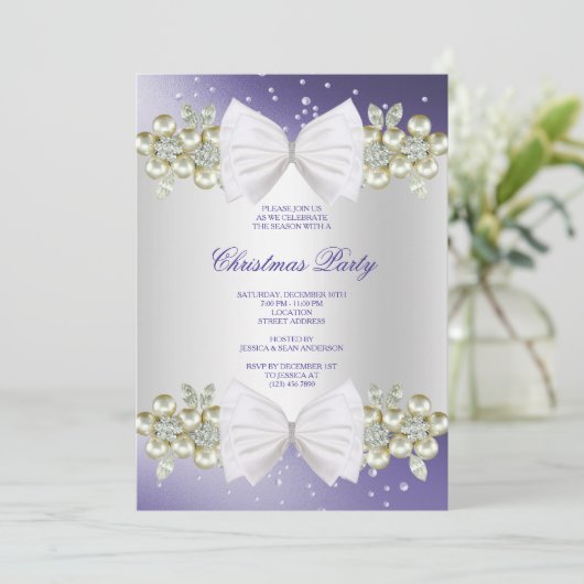 Classy Gems & Bow Blue Christmas Einladung (Stehend Vorderseite)