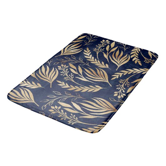 Classy Gold Foliage Botanical Blue Design Badematte (Schrägansicht)