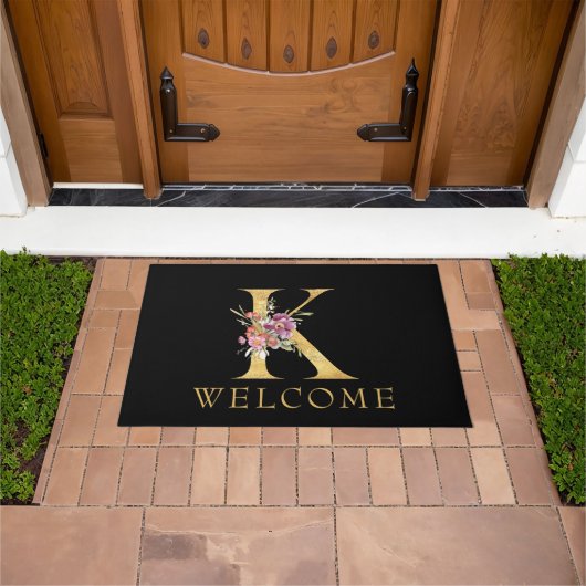 Classy Gold Monogram K mit Pink Florals Doormat Fußmatte (Außenbereich)