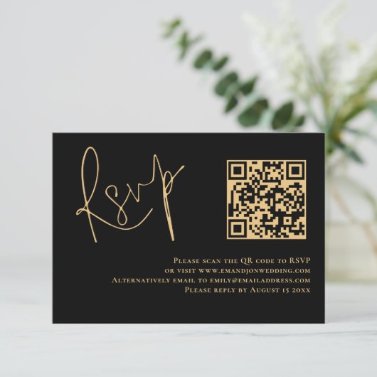 Classy Gold Script Black QR Code Wedding RSVP (Stehend Vorderseite)