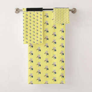 Classy Graues Irismuster auf Yellow Monogram Badhandtuch Set