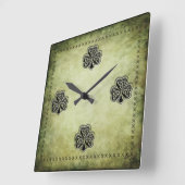 Classy grundge Irish Glück Kleeblatt Quadratische Wanduhr (Winkel)