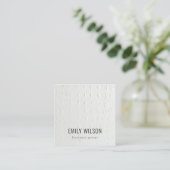 Classy Ivory White Leather Texture Review Anfrage Quadratische Visitenkarte (Stehend Vorderseite)