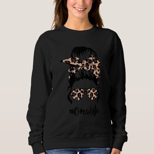 Classy Oma Life mit Leopard Messy Bun Mother's Da Sweatshirt (Vorderseite)