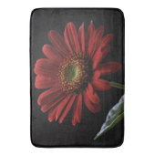 Classy Red Daisy auf schwarz, Badematte (Vorderseite Vertikal)