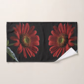 Classy Red Daisy auf schwarz, Handtuch (Handtuch)