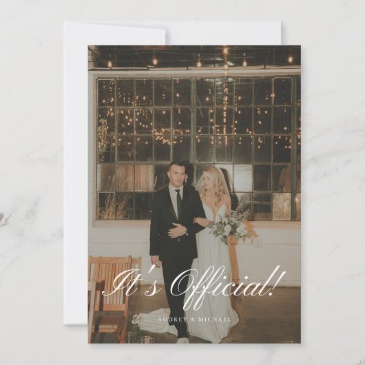 Classy Script 'It's Offiziell' Hochzeitsfeier Ankündigung (Vorderseite)