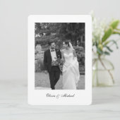 Classy Script Photo Rounded Wedding Thank You Dankeskarte (Stehend Vorderseite)