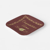 Classy Stylish Gold auf Maroon Graduation Party Pappteller (Gewinkelt)