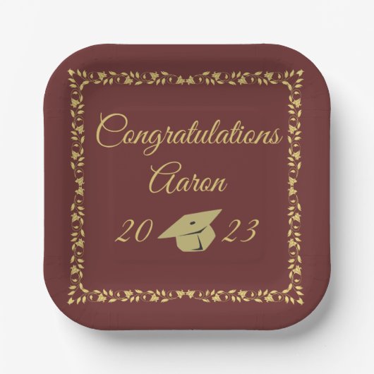 Classy Stylish Gold auf Maroon Graduation Party Pappteller (Vorderseite)