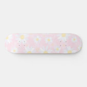 Classy White Daisy Blume Botanisches Pink Design Skateboard (Horizontal)