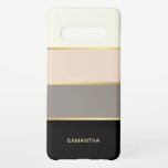 Classy Wide Stripes-Muster mit Ihrem Namen Samsung Galaxy S10  Hülle<br><div class="desc">Dieses elegante und elegante Design mit seinen breiten Streifen aus schwarz,  rot,  schwarz,  taupe und hellbeige mit feinen goldenen Streifen,  die an jede Farbe grenzen,  besticht durch seine moderne Eleganz. Personalisieren Sie die Textvorlage mit Ihrem Namen oder einem anderen gewünschten Text.</div>