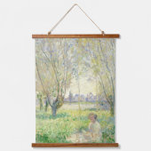 Claude Monet Art Women sitzt unter Willow Wandteppich Mit Holzrahmen (Vorderseite)