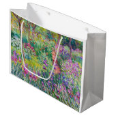 Claude Monet - Der Iris-Garten in Giverny Große Geschenktüte (Vorderseite Schrägansicht)