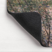 Claude Monet - Frühling durch die Zweige Mousepad (Ecke)