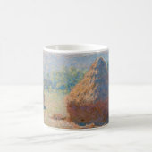 Claude Monet - Hystacks, Ende des Sommers Kaffeetasse (Mittel)