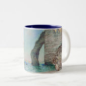 Claude Monet - Klippen bei Etretat Zweifarbige Tasse (VorderseiteRechts)