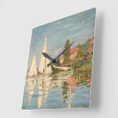 Claude Monet | Regatta at Argenteuil, c.1872 Quadratische Wanduhr (Winkel)