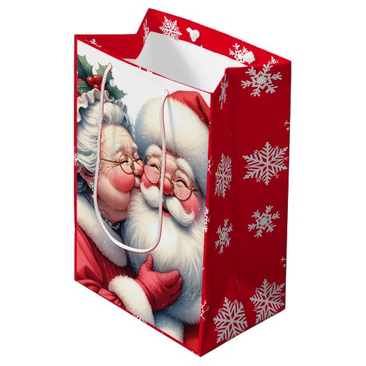 Clause Kissing Santa Niedlich Weihnachten Mittlere Geschenktüte (Vorderseite Schrägansicht)