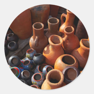 Clay Pots, Hazyview, Mpumalanga, Südafrika Runder Aufkleber