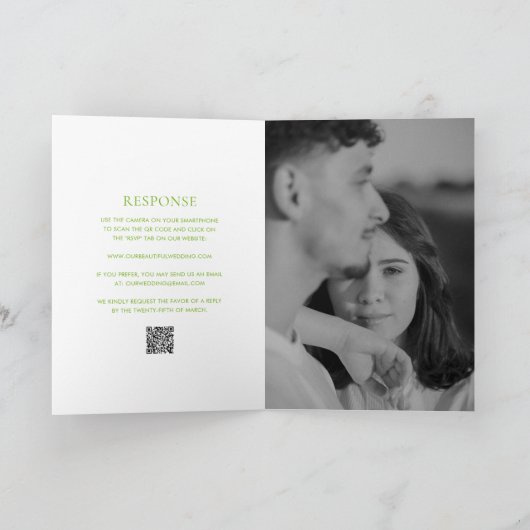 Clean Lime Green QR Code Elegante Hochzeit Einladung (Innenseite)