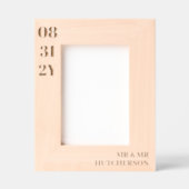 Clean Minimalistisch Hochzeitdatum Mr. & Mr. Nachn Geätzte Rahmen (Vorderseite)