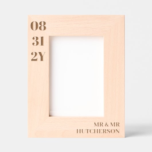 Clean Minimalistisch Hochzeitdatum Mr. & Mr. Nachn Geätzte Rahmen (Vorderseite)