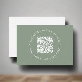 Clean Simple Sage Green Beruflich QR-Code Visitenkarte