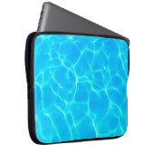Clear Blue Pool Water Foto Laptopschutzhülle (Vorne Rechts)