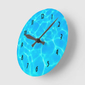 Clear Blue Pool Water Foto Runde Wanduhr (Winkel)