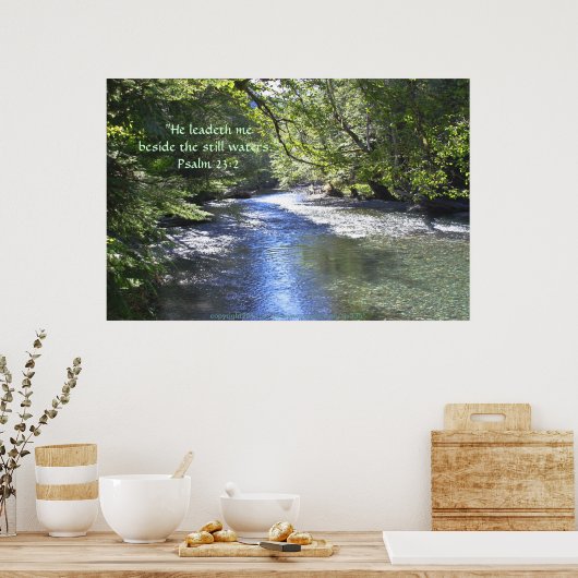 Clear Water River Print mit Scripting Verse Poster (Küche)