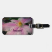 Clematis Blume Petals Up Nah Personalisiert Gepäckanhänger (Vorderseite horizontal)