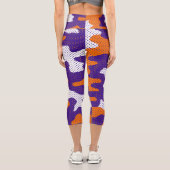 Clemson-Inspired Orange & Purple Tiger Camo Capri Leggings (Rückseite)