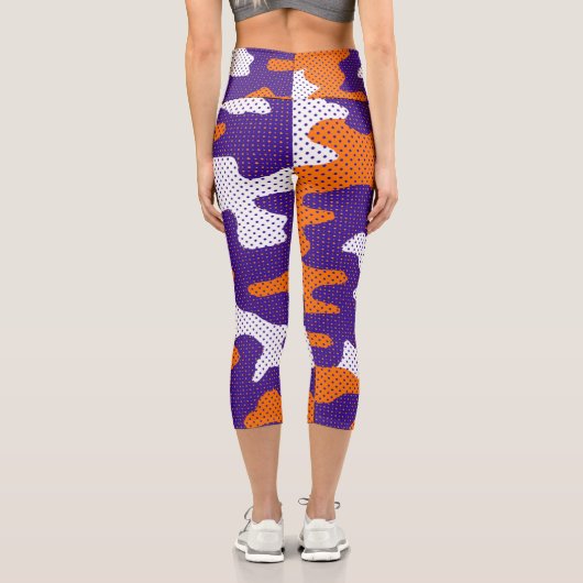 Clemson-Inspired Orange & Purple Tiger Camo Capri Leggings (Rückseite)