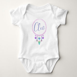 Cleo Name Reveal Girl Whimsical Niedlich Hippy Boh Baby Strampler