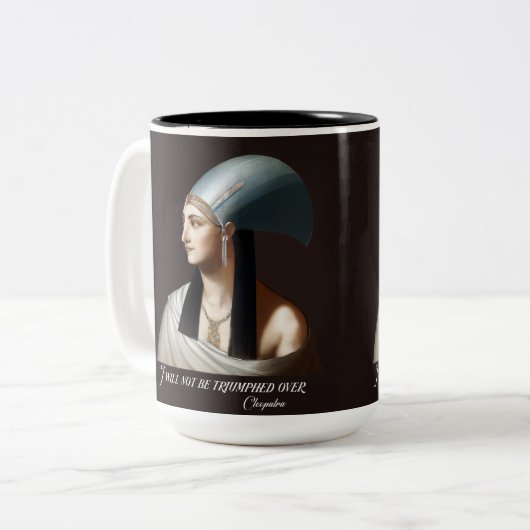 Cleopatra: "Ich werde nicht überwältigt werden", T Zweifarbige Tasse (Vorderseite Links)