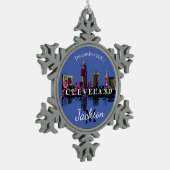 Cleveland in Graffiti Schneeflocken Zinn-Ornament (Links)