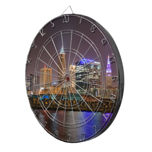 Cleveland-Skyline nachts Dartscheibe (Vorderseite rechts)