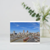 Cleveland Skyline Postkarte (Stehend Vorderseite)